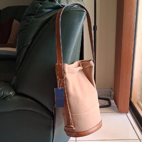 Ralph Lauren-Polo Flannel Bellport Sling Bucket Bag. Color is Camel. NWT. - Picture 1 of 14